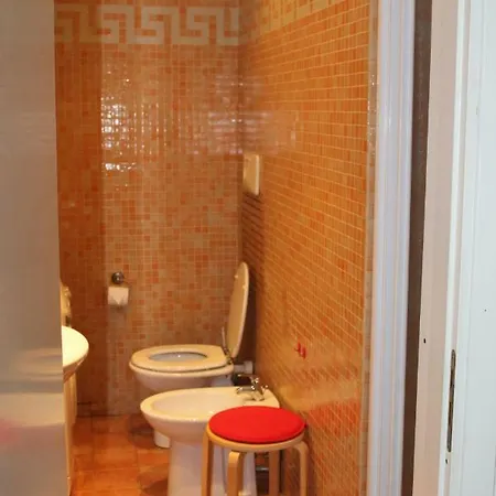 Apartamento Domus Flavia Al Colosseo *